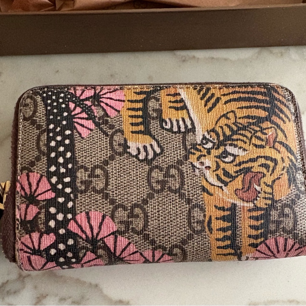 Gucci Bengal Tiger Zipper Wallet